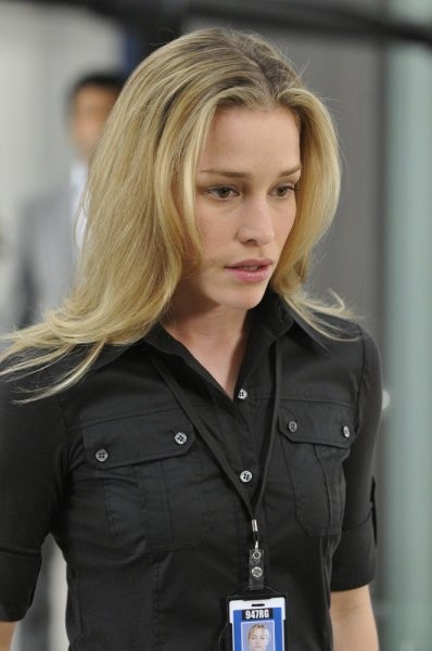Covert Affairs Fotoğrafı