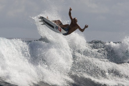 The Ultimate Wave Tahiti Fotoğrafları 1