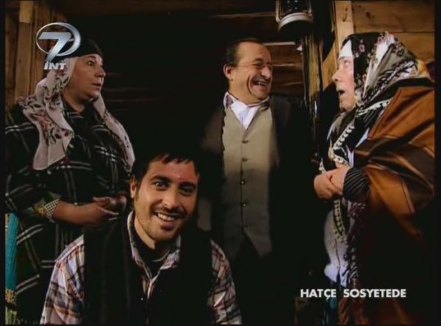 Hatçe Sosyetede Fotoğrafı